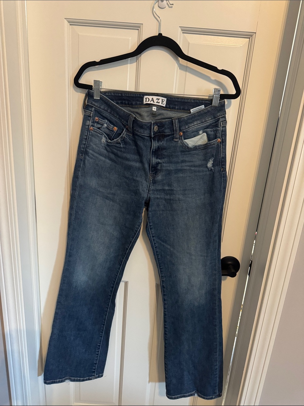 DAZE Women's Boot Cut Jeans in Dark Blue Wash